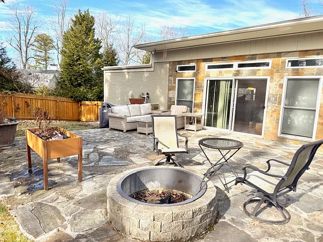 Maple Ln — Photo 20