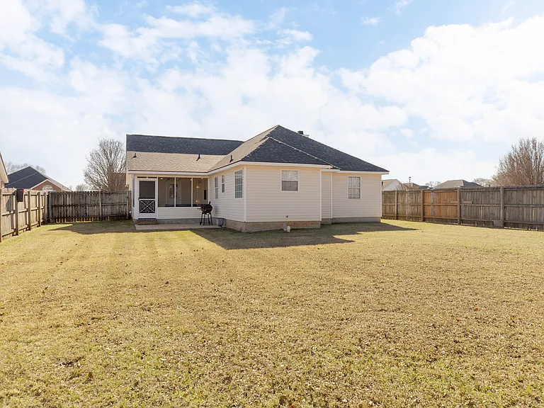 208 Falkirk Dr — Photo 74