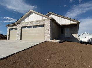 4031 Saddleback Ln, Cheyenne, WY 82001