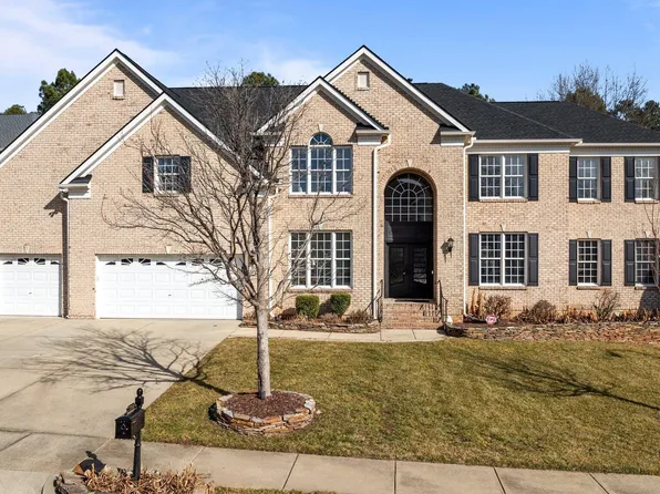 11209 Ridgegate Dr, Raleigh, NC 27617
