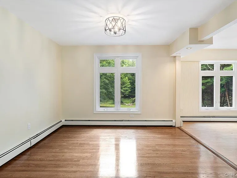 674 Sprout Brook Rd — Photo 5