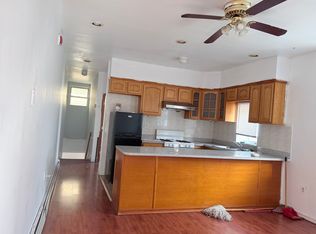 2215 S 8th St FLOOR 2, Philadelphia, PA 19148