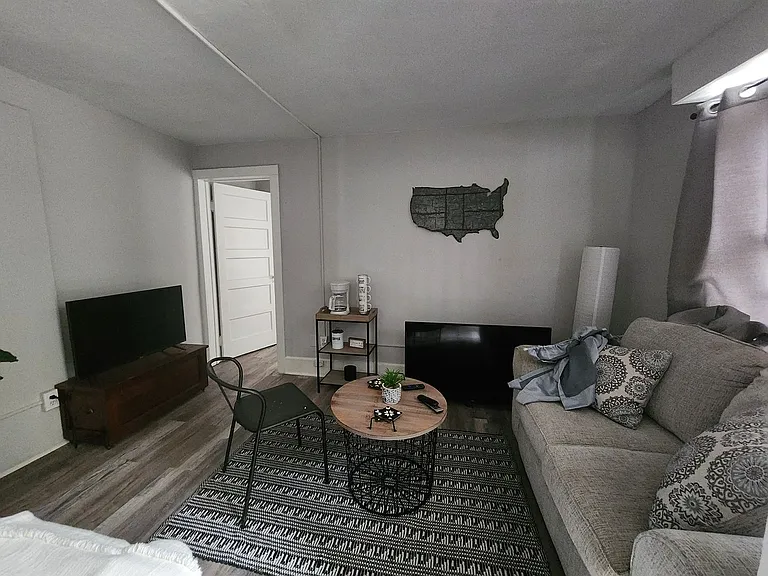 917 Oakview Ave — Photo 50