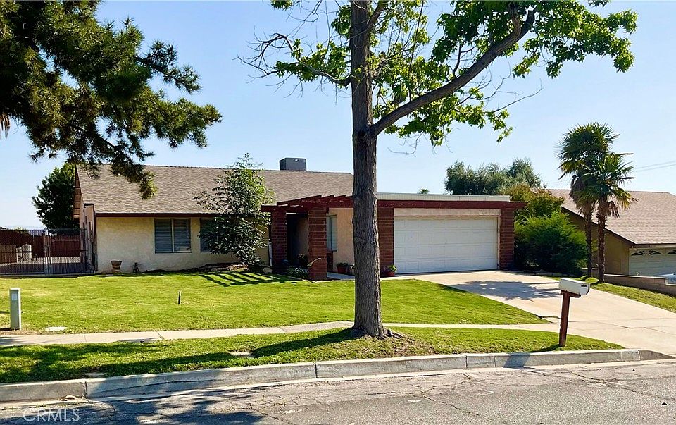 1st image of 3617 Pumalo St
