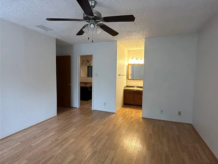 8418 Fathom Cir #D-401 — Photo 19