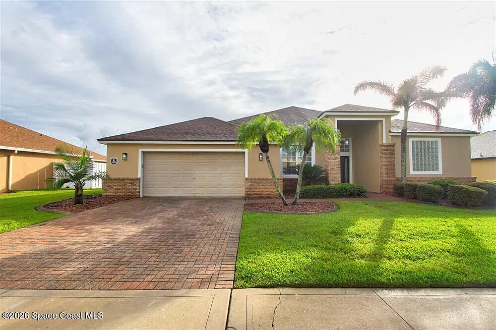4 bed, 3.0 bath, 2470 sqft, $3,800 — Photo 1