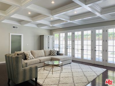 170 N Thurston Ave, Los Angeles, CA, 90049