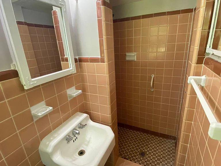 1346 Wedgewood Dr — Photo 36
