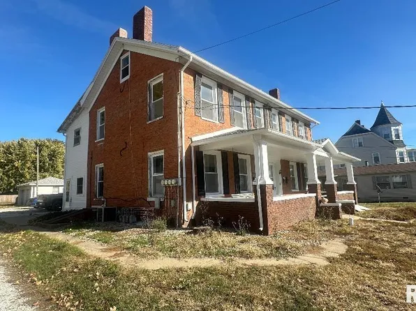 135 E Washington St, Rushville, IL 62681