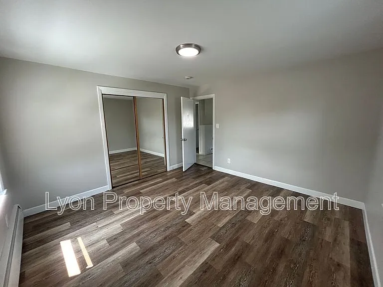 1 Carter Ave #2 — Photo 6