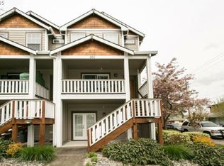 301 W Main St, Gaston, OR 97119