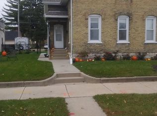 2032 N Main St, Racine, WI 53402