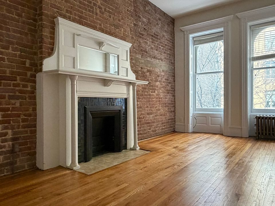 1st image of 8 W 71st St APT 4A