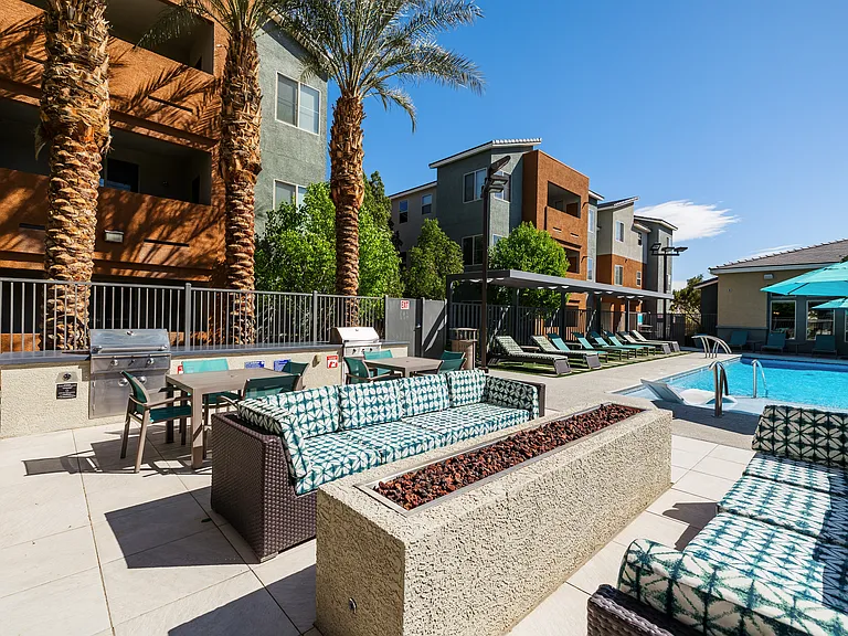 SOLANA APARTMENT HOMES — Photo 34