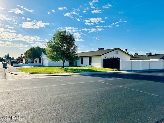 3rd image of 5649 W ONYX Avenue