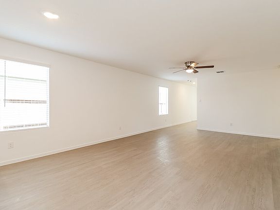 3rd image of 1247 Maple St