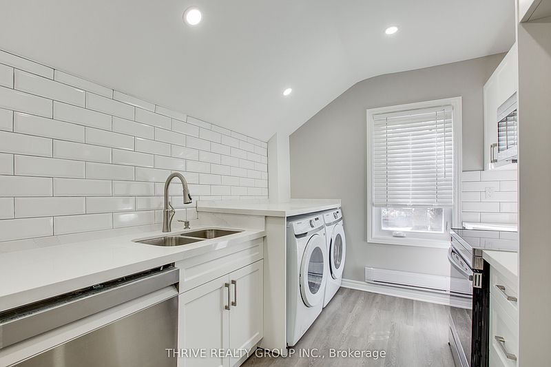London House for rent - 2 Bedrooms — photo 2
