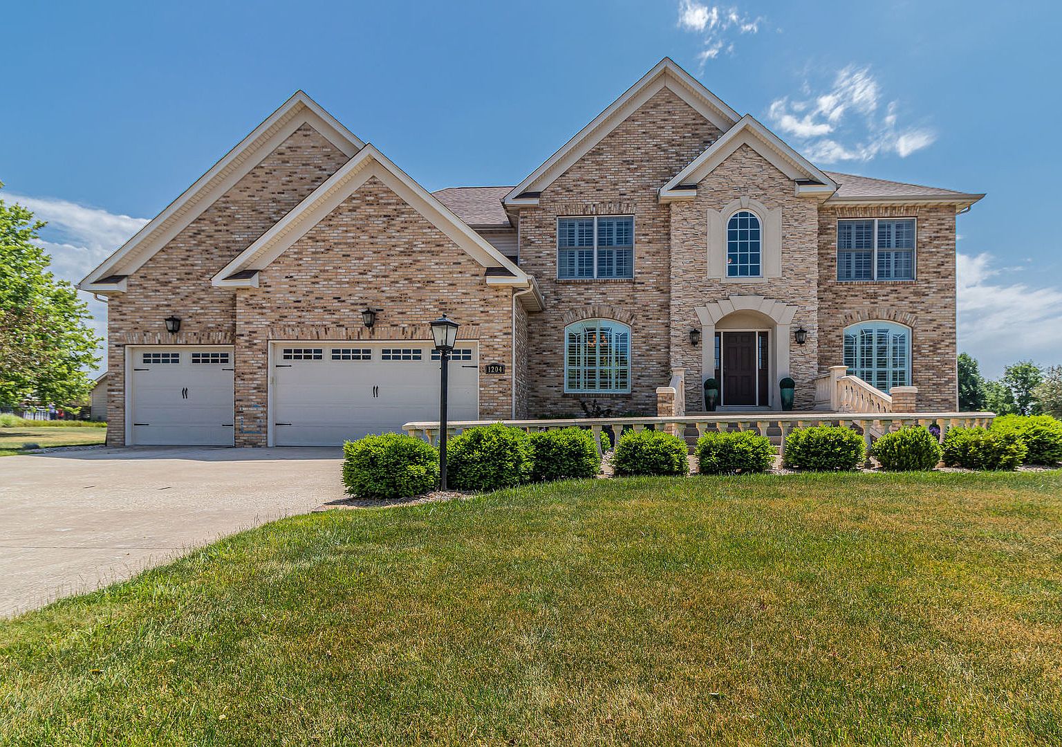 1204 Cozzene Dr, Mahomet, IL 61853 Zillow