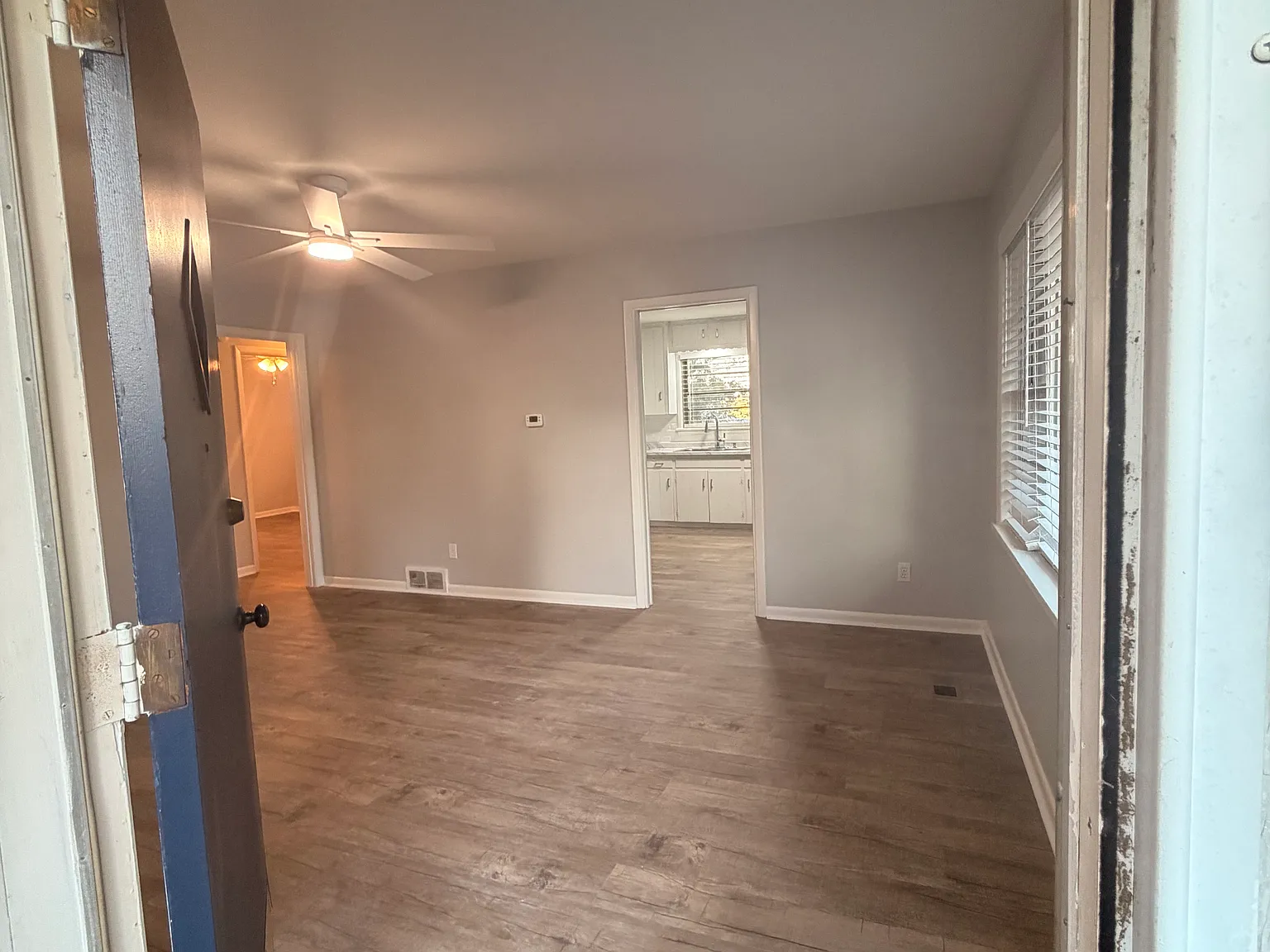 2 bed, 932 sqft, $1,100 — Photo 2