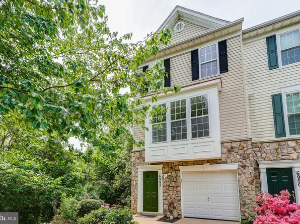 6992 Cromarty Dr, Alexandria, VA 22315