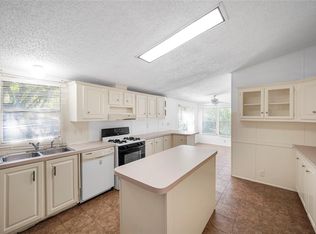 3614 College St, Damon, TX 77430