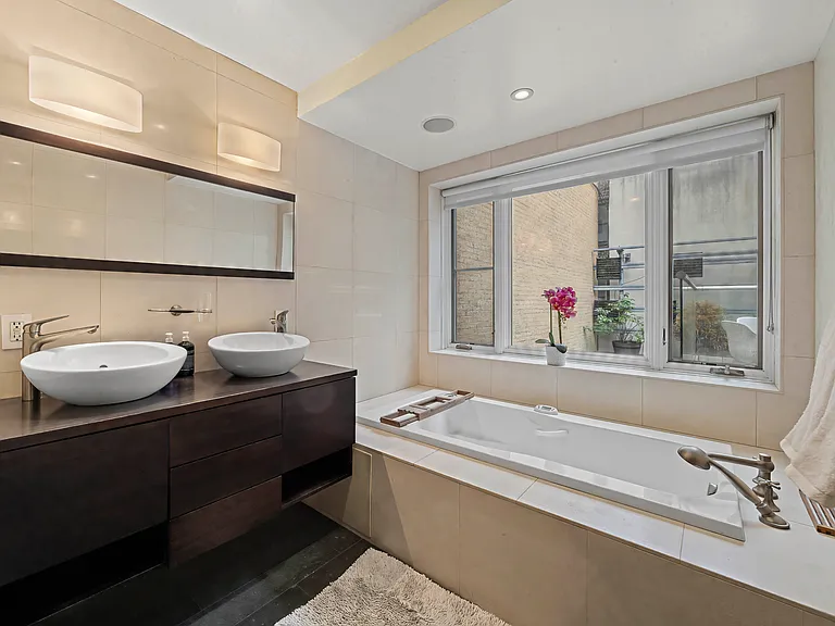 47 Irving Pl #1A — Photo 41