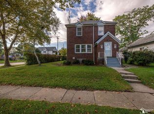 526 E 2nd St, Monroe, MI 48161