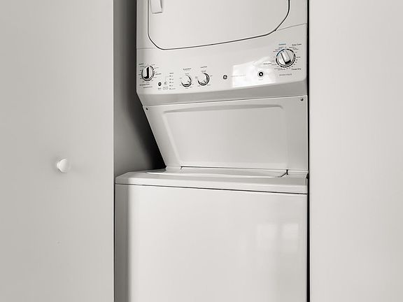 4th image of 530 NE 31st St #2509