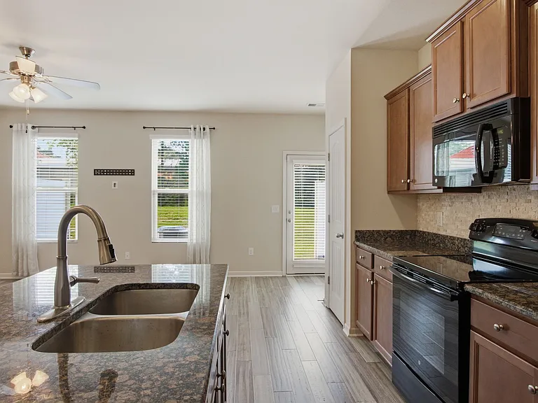 4007 Cannonsgate Ln — Photo 14