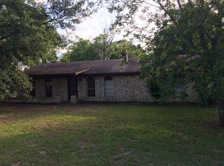 1005 Crystal Farms Rd, Tatum, TX 75691