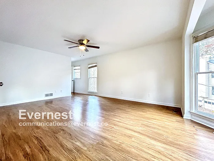 405 Revere Ct — Photo 14
