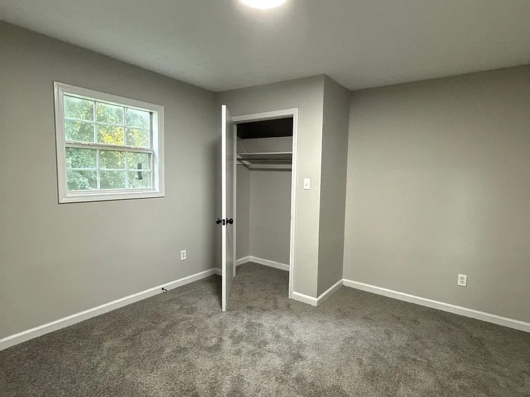 319 Anderson Ave — Photo 9