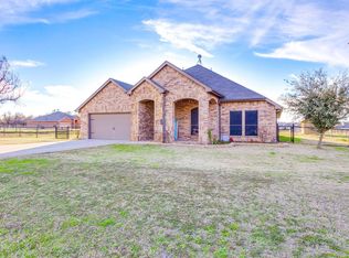 115 Champions Way, Azle, TX 76020