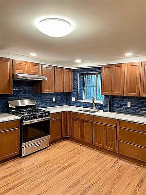 1st image of 321 13th St #1