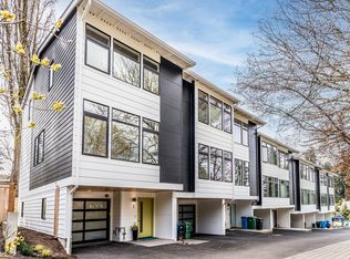 18016 10th Ave NE #I, Seattle, WA