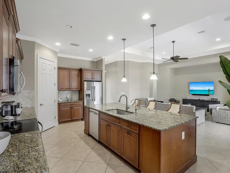 9096 Graphite Cir — Photo 12