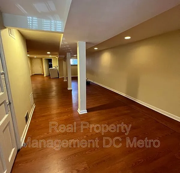 32 Quincy Pl NE #NE — Photo 19
