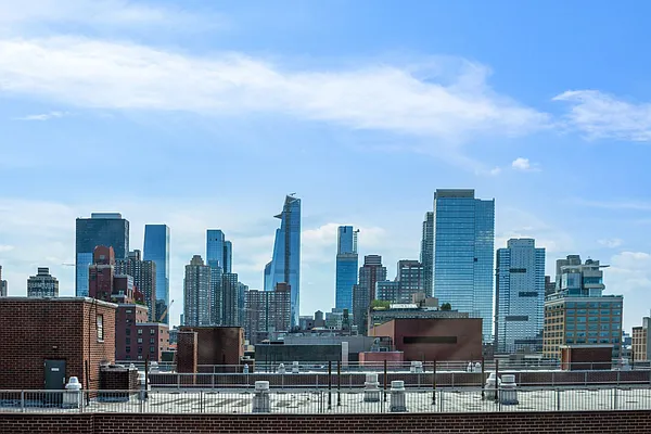 Sold by Compass | media 5