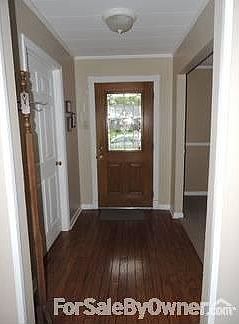3rd image of 207 Aundria Dr