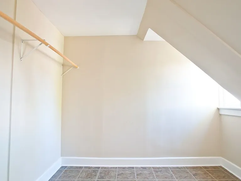 2216 E Ivanhoe Apartments — Photo 26