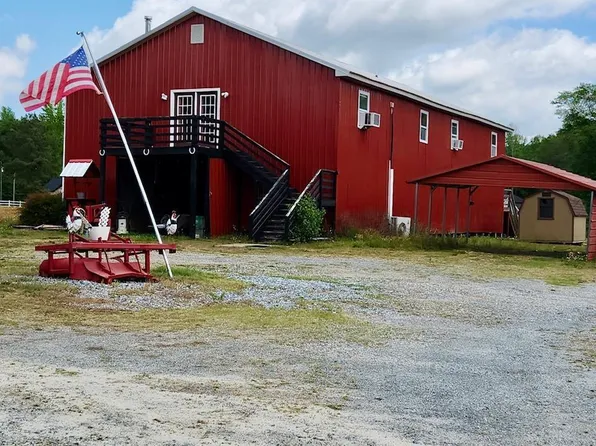 411 Bradley Dill Rd, Campobello, SC 29322