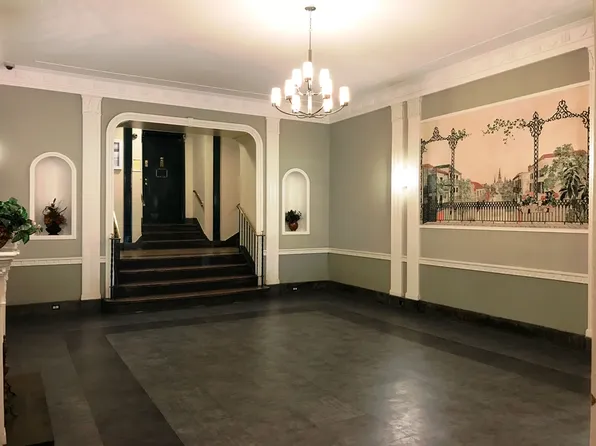 41-15 50th Avenue image 2 of 24