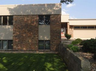 3927 Bradley Rd, Waterloo, IA 50701