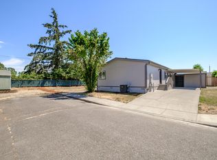 5294 Palm Ct SE, Salem, OR 97317
