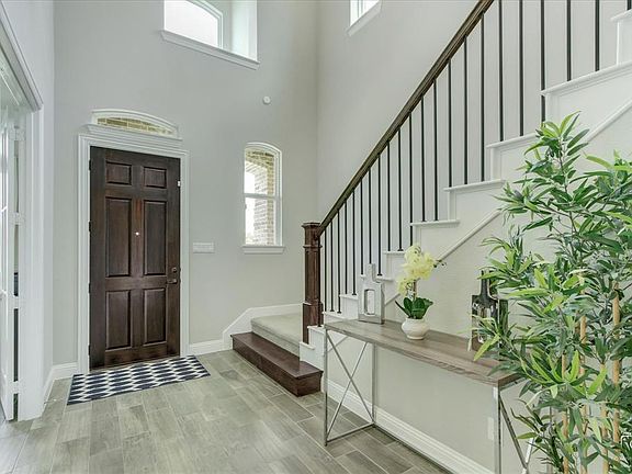 4th image of 7317 Avondale Dr