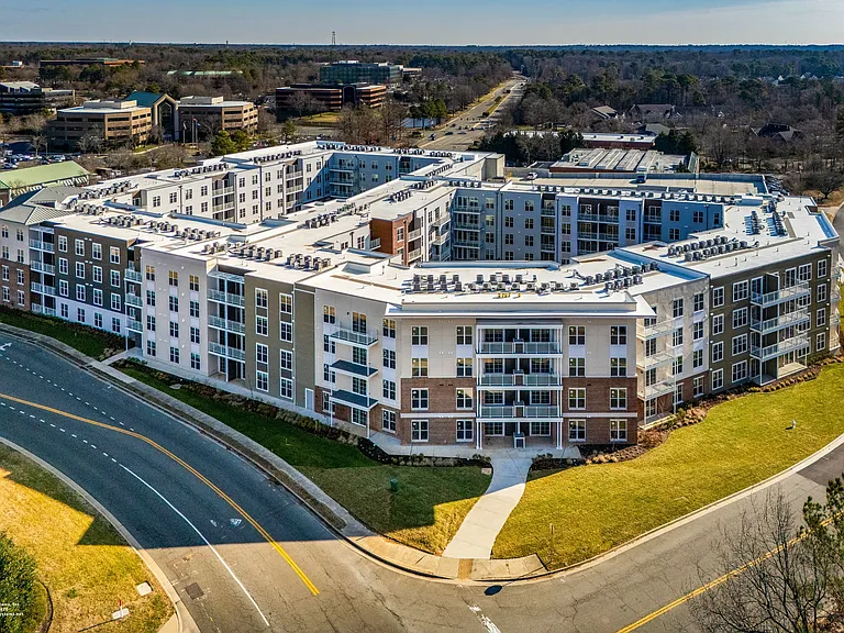 Live, work, see and be seen, and play in one of the most desirable locations in the esteemed Glen Allen