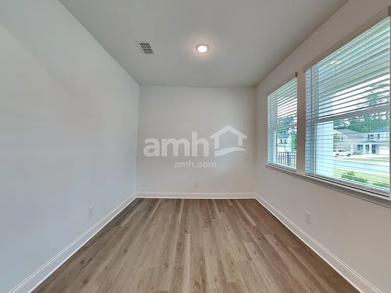 1394 Soapstone Rd — Photo 7