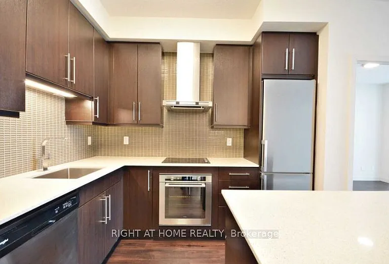 2087 Fairview St #905 — Photo 4