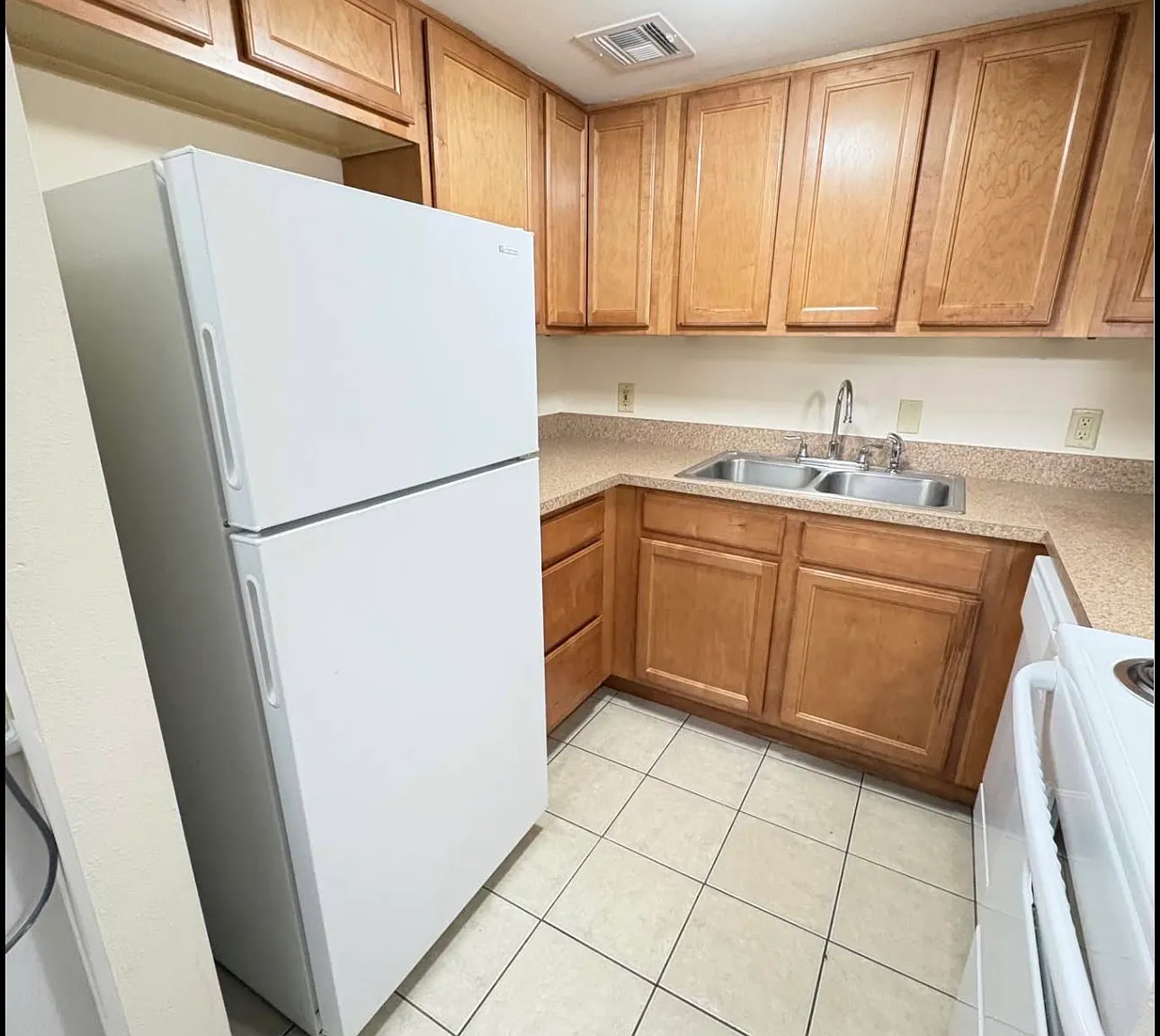 1 bed, $1,025 — Photo 4