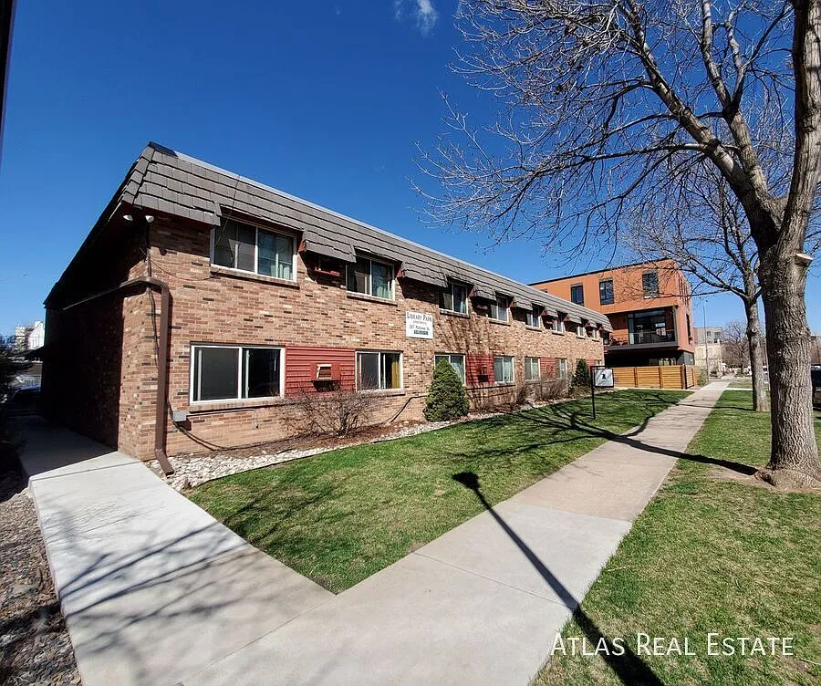 Walk To Old Town Fort Collins and CSU From This Beautiful 2nd Story 1 Bed/1Bath Apartment — Photo 2